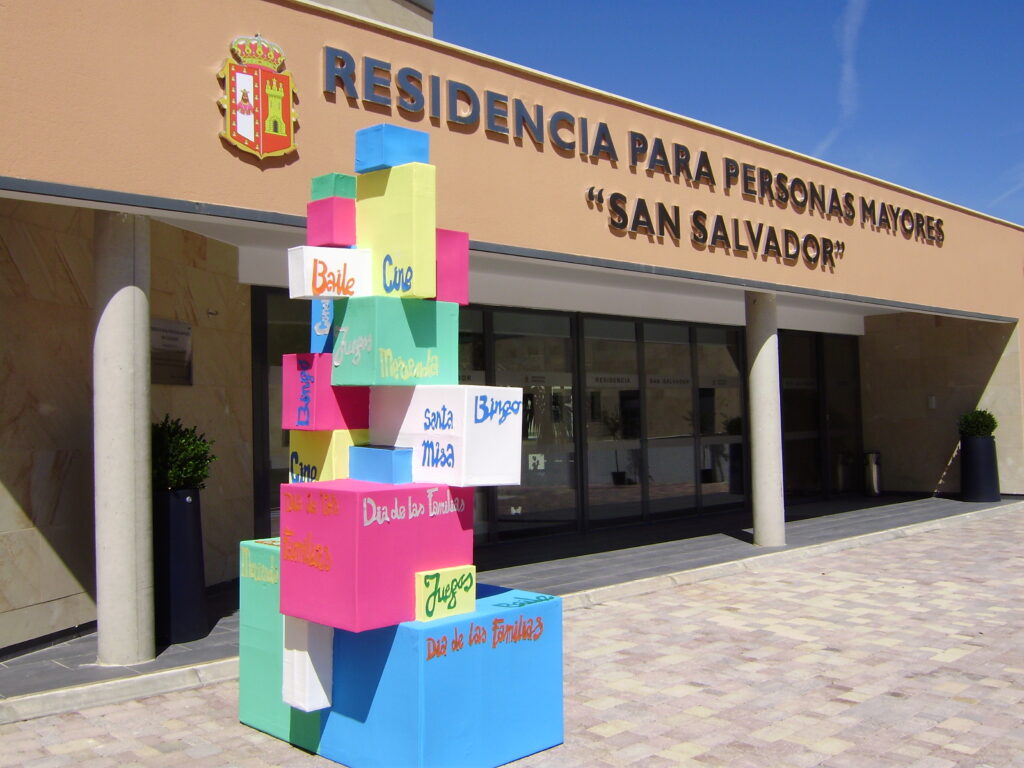 Residencia El Salvador Burgos 1 Residencial El Salvador, una segunda familia | Las noticias de ...